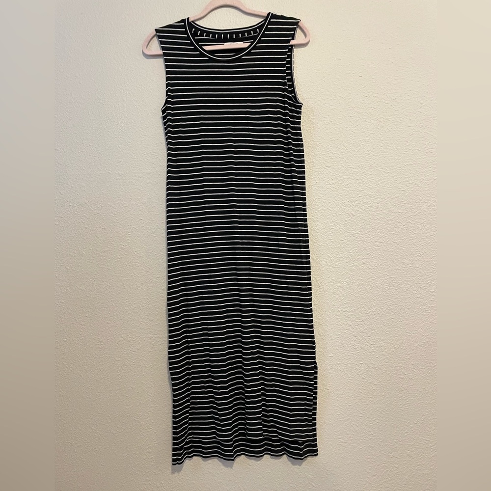 - Madewell stripe maxi Tee-shirt black & white dress